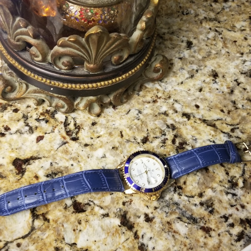 Watch - Picture 2 of 2